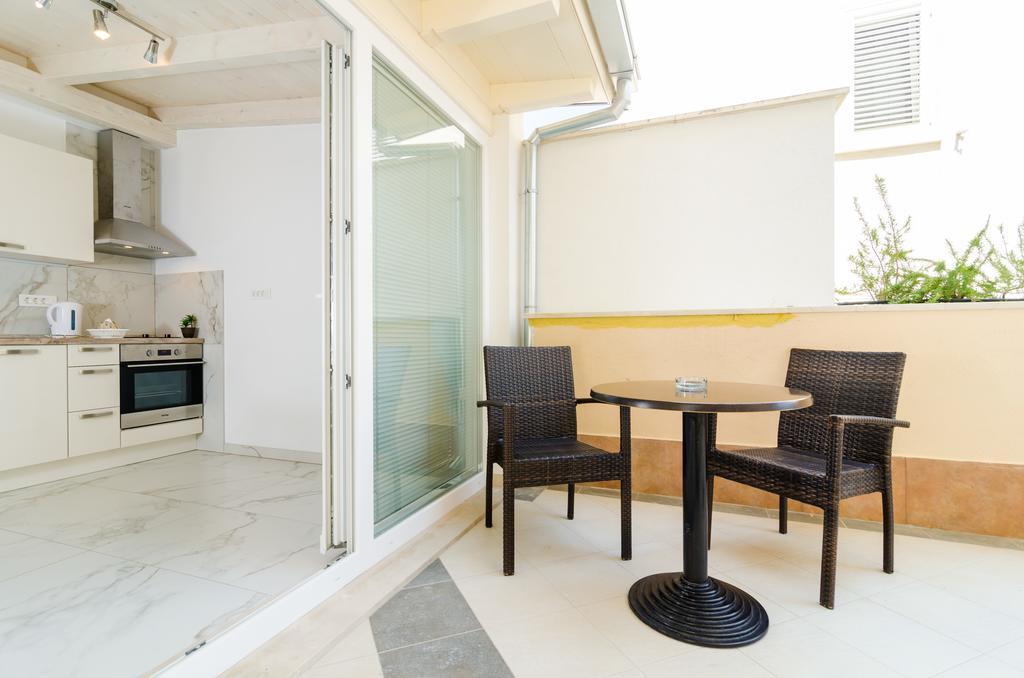 Apartment Riki ดูบรอฟนิก ภายนอก รูปภาพ